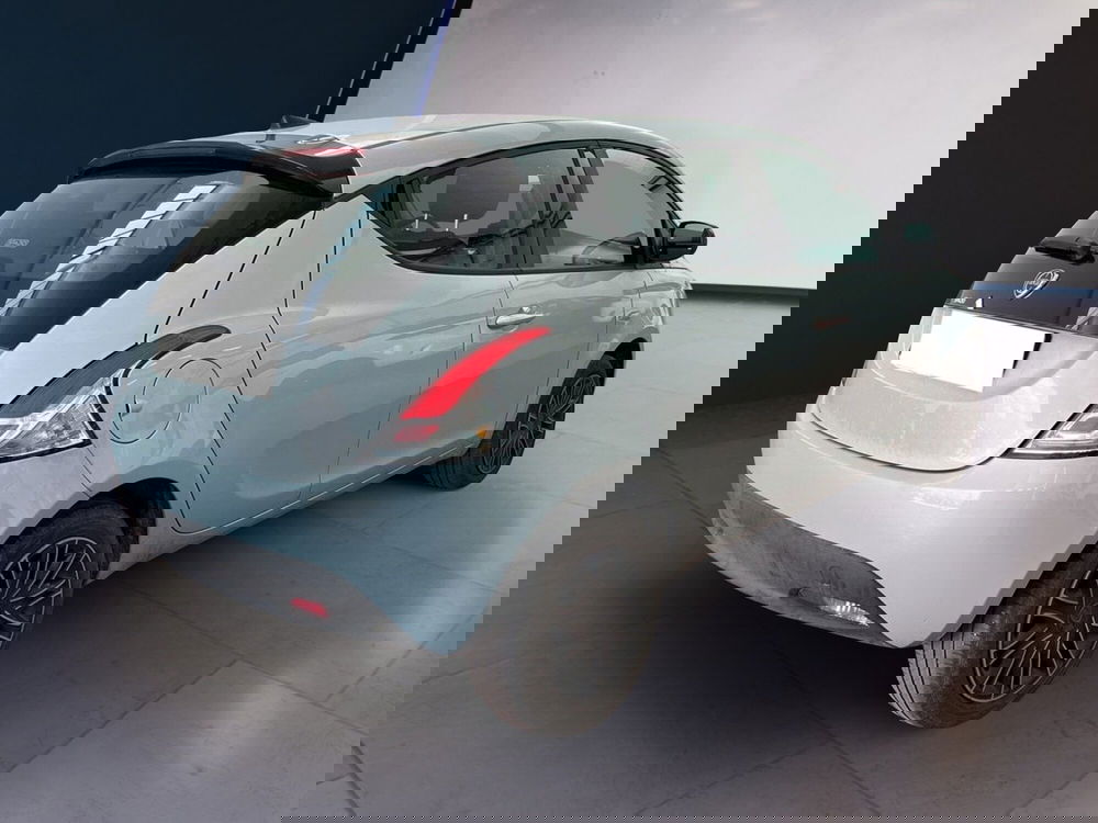 Lancia Ypsilon usata a Torino (6)