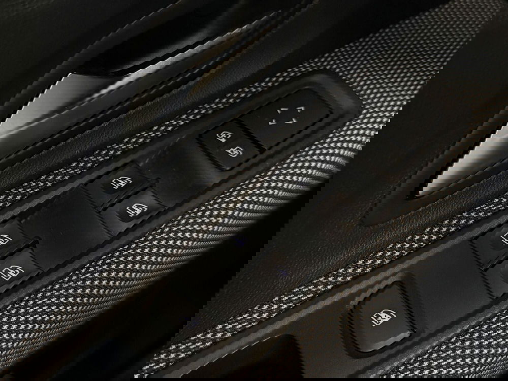 Dacia Sandero usata a Monza e Brianza (13)