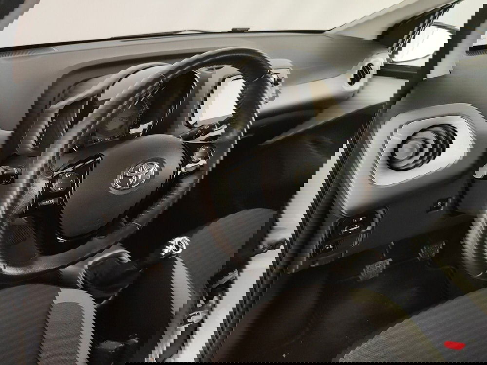 Toyota Aygo usata a Caserta (20)