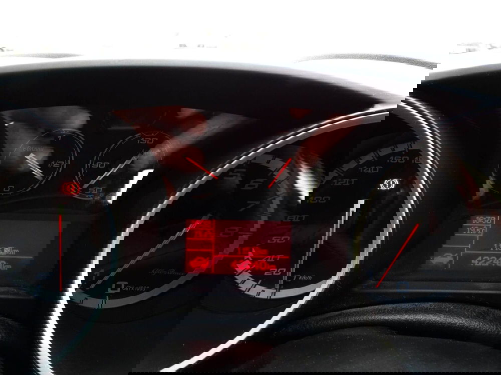 Alfa Romeo Giulietta usata a Padova (14)