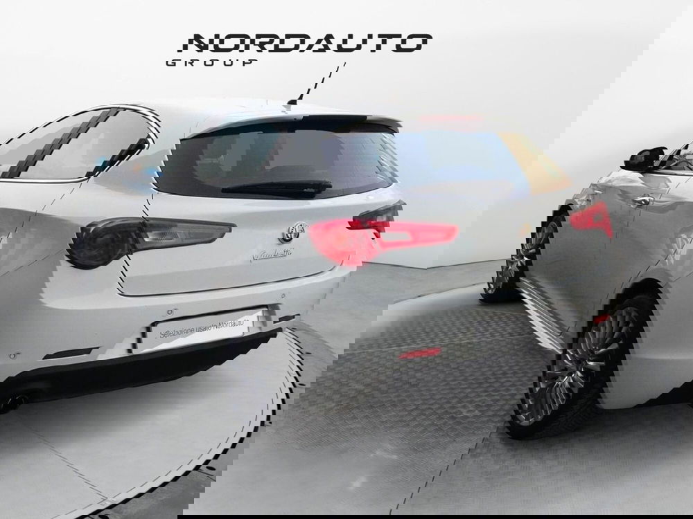 Alfa Romeo Giulietta usata a Padova (7)