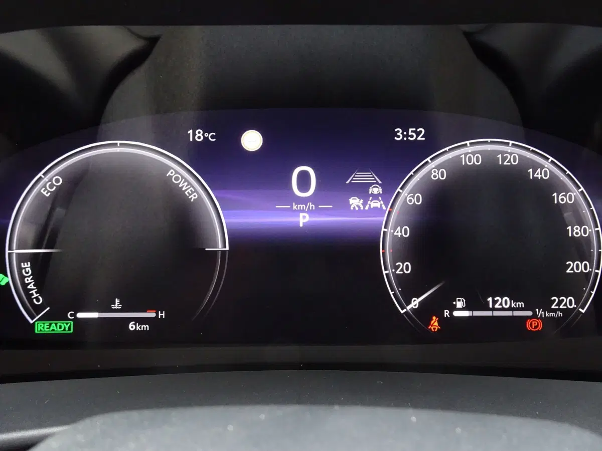 Toyota Toyota C-HR nuova a Treviso (14)