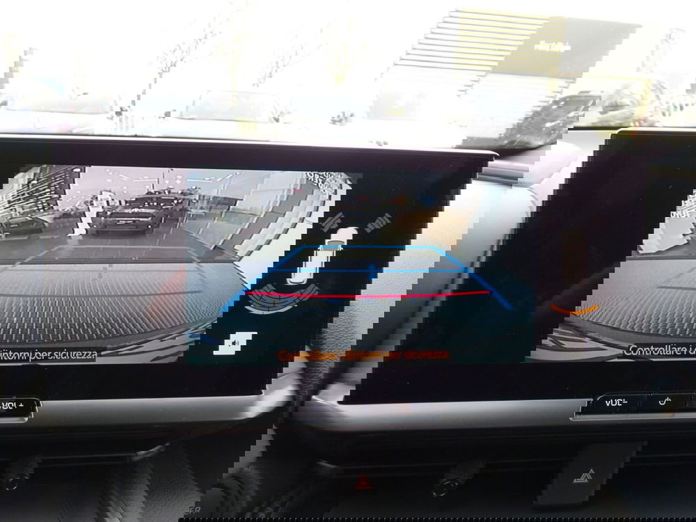 Toyota Toyota C-HR nuova a Treviso (18)