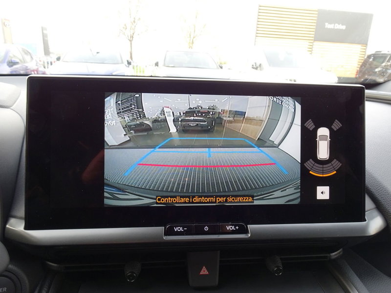 Toyota Toyota C-HR nuova a Treviso (18)