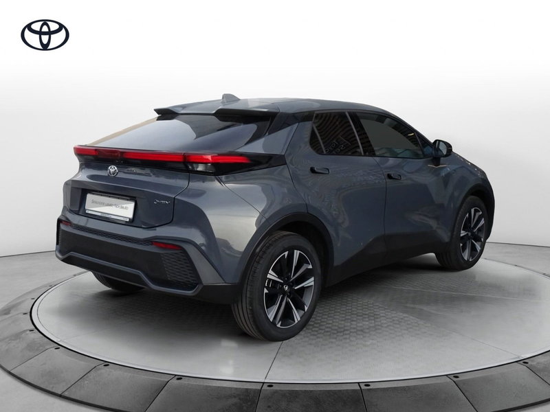 Toyota Toyota C-HR nuova a Treviso (7)
