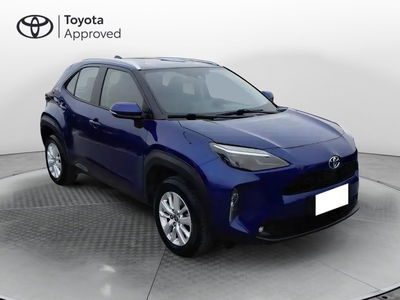 Toyota Yaris Cross Active fwd 115cv e-cvt del 2023 usata a Latina