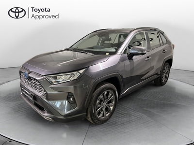 Toyota Rav4 HV (218CV) E-CVT 2WD Active del 2023 usata a Milano