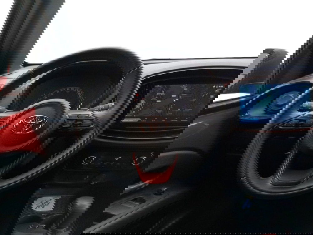 Toyota Aygo X usata a Milano (10)