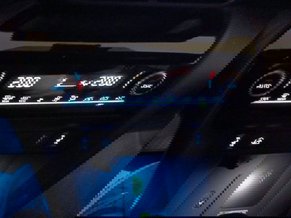 Toyota Yaris Cross usata a Milano (15)