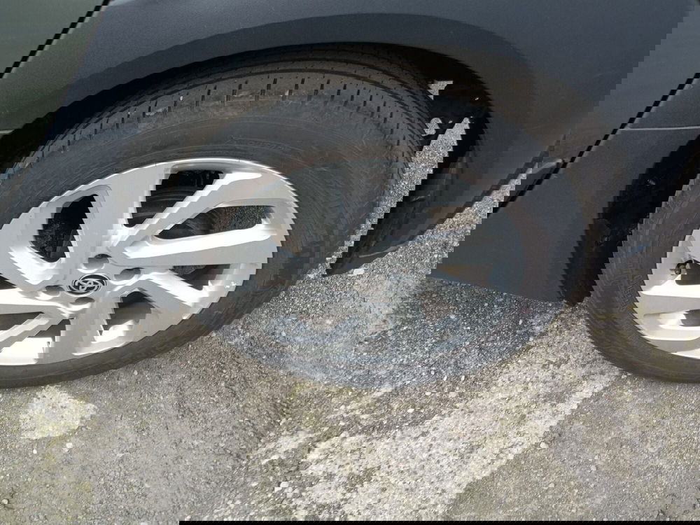 Toyota Aygo X usata a Milano (14)