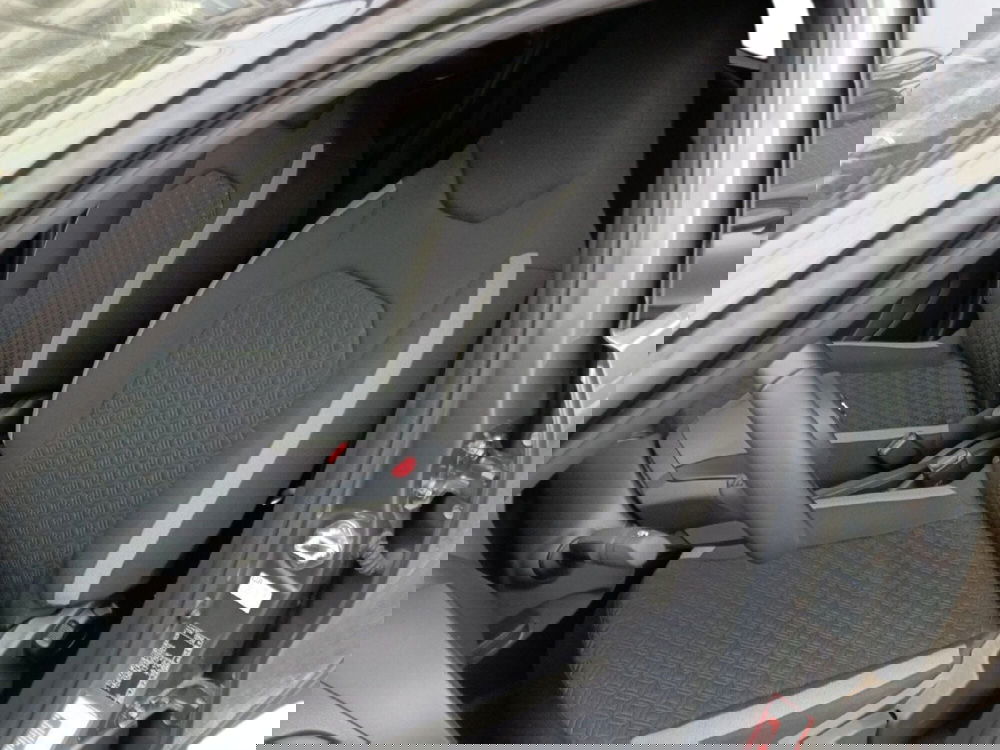 Toyota Aygo X usata a Milano (15)