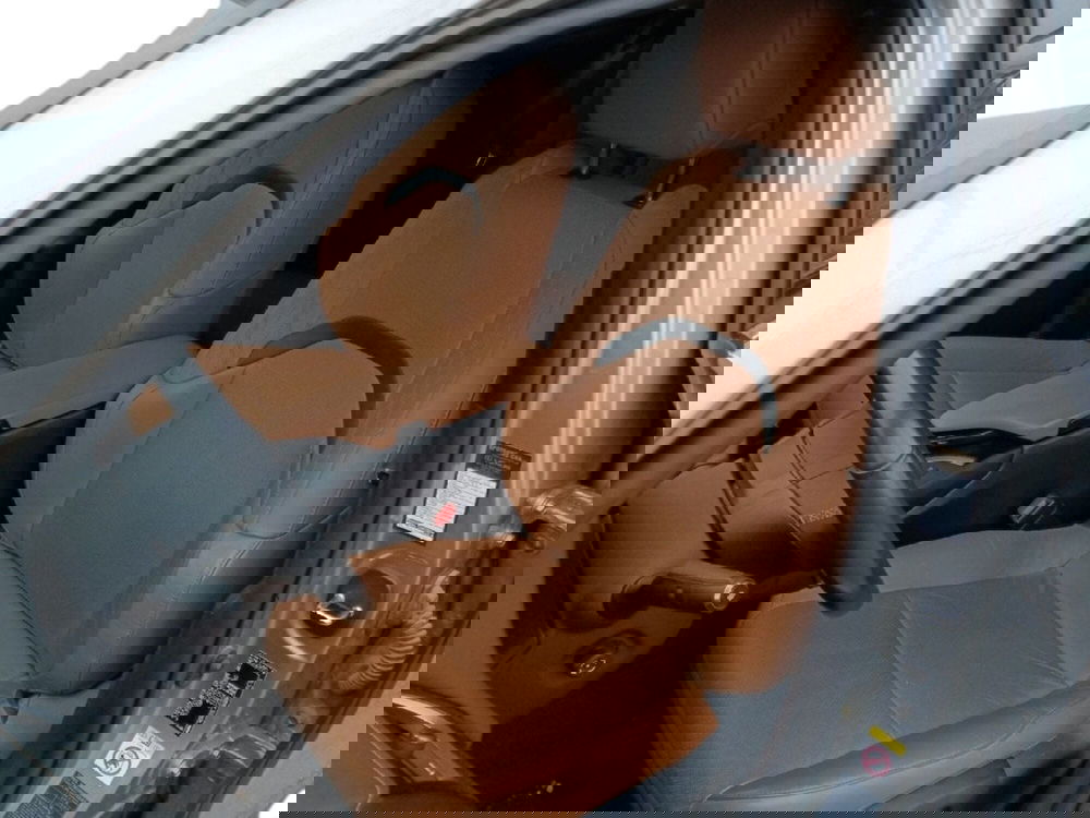 Lexus UX usata a Milano (11)