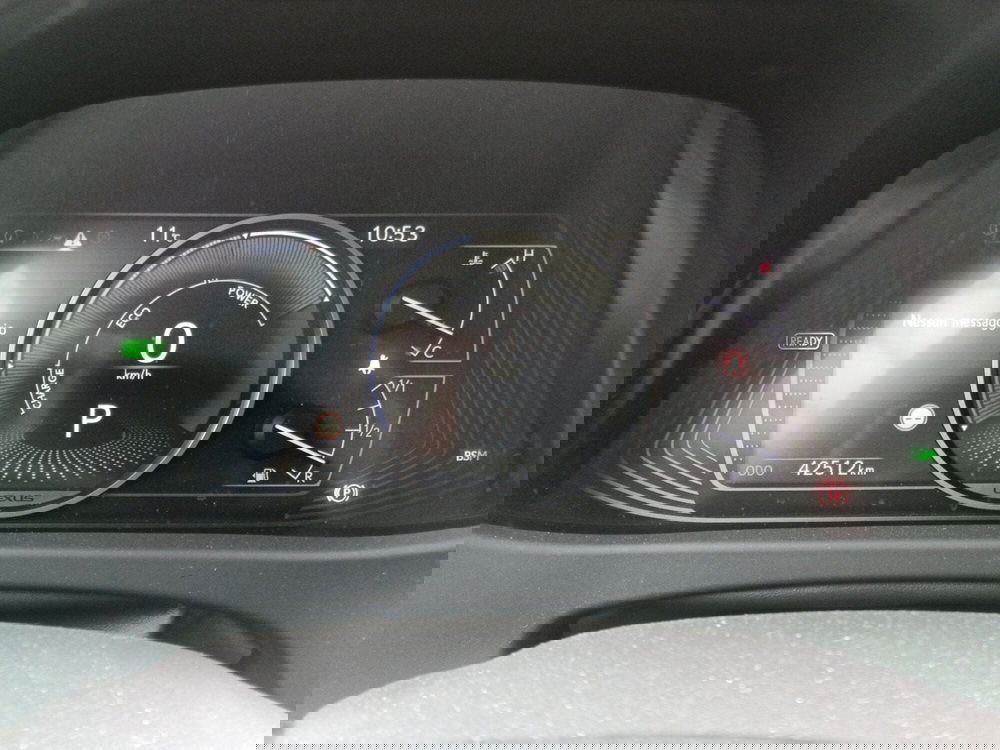 Lexus UX usata a Milano (13)