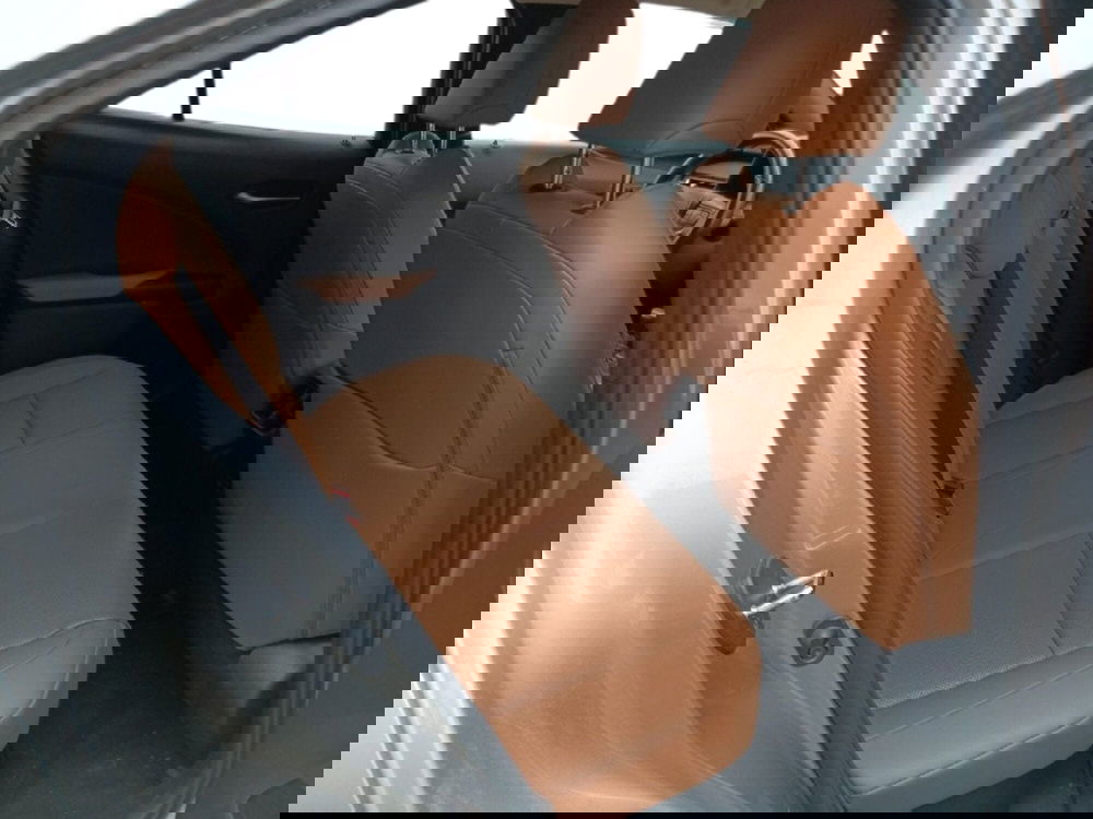 Lexus UX usata a Milano (8)