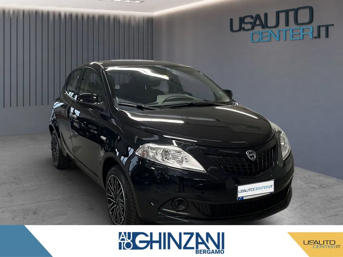Lancia Ypsilon usata a Bergamo (2)