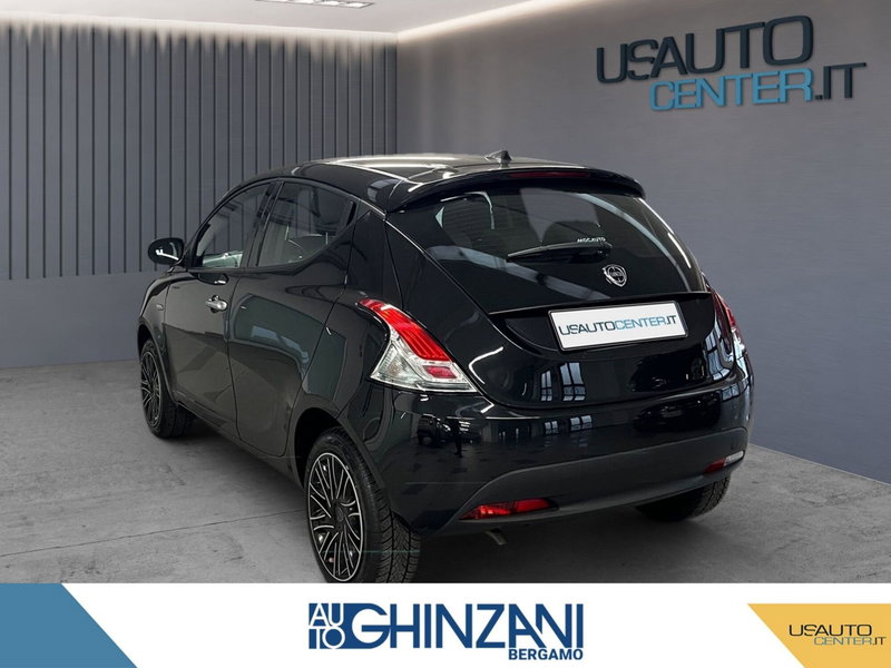 Lancia Ypsilon usata a Bergamo (3)