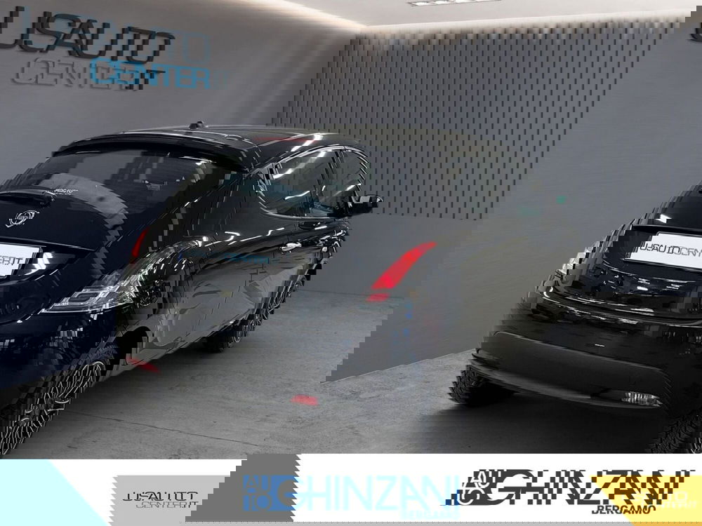 Lancia Ypsilon usata a Bergamo (4)