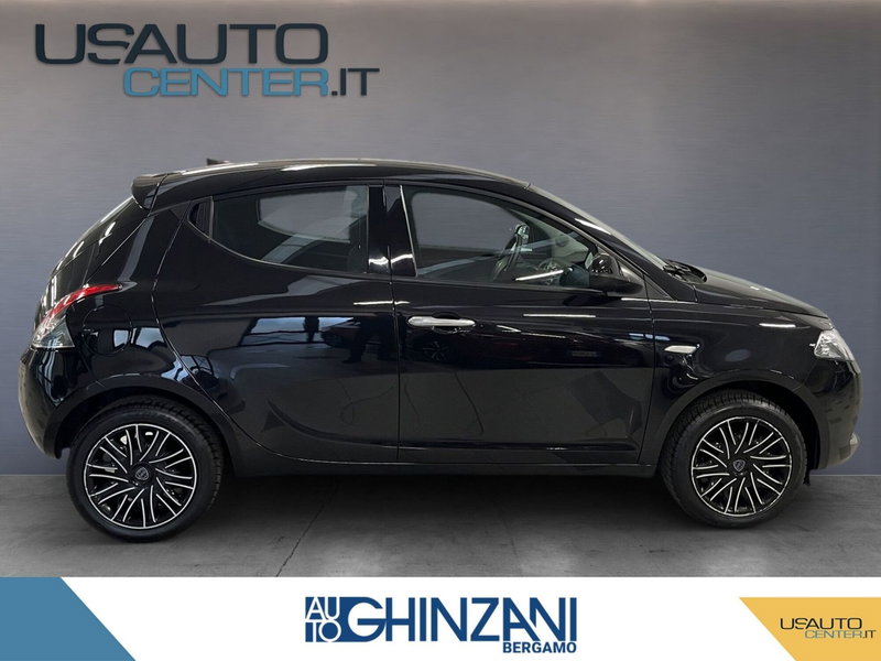 Lancia Ypsilon usata a Bergamo (5)