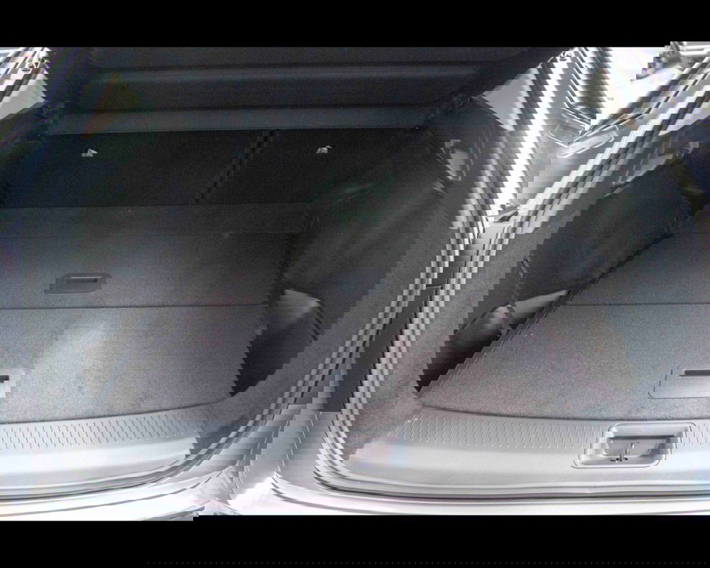 Nissan Ariya nuova a Treviso (14)