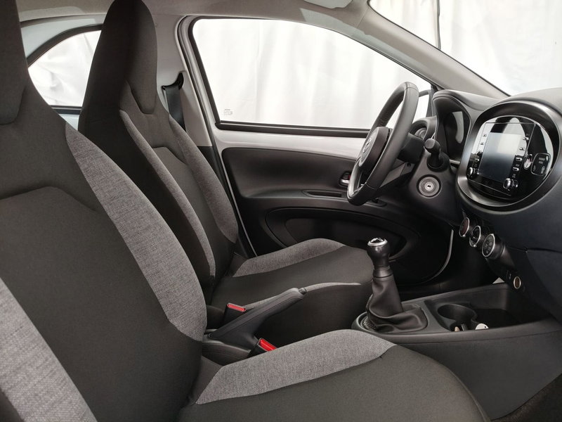 Toyota Aygo X usata a Frosinone (6)