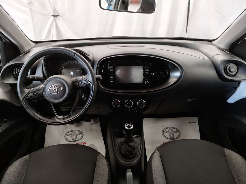 Toyota Aygo X usata a Frosinone (9)