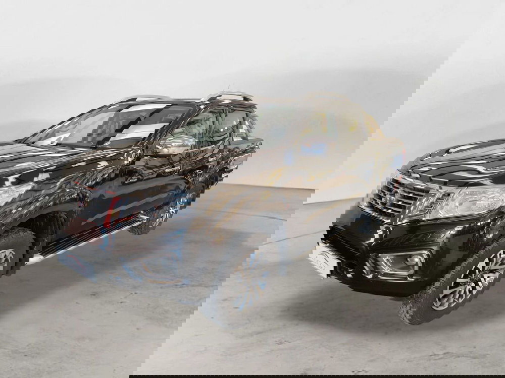 Nissan Navara usata a Roma