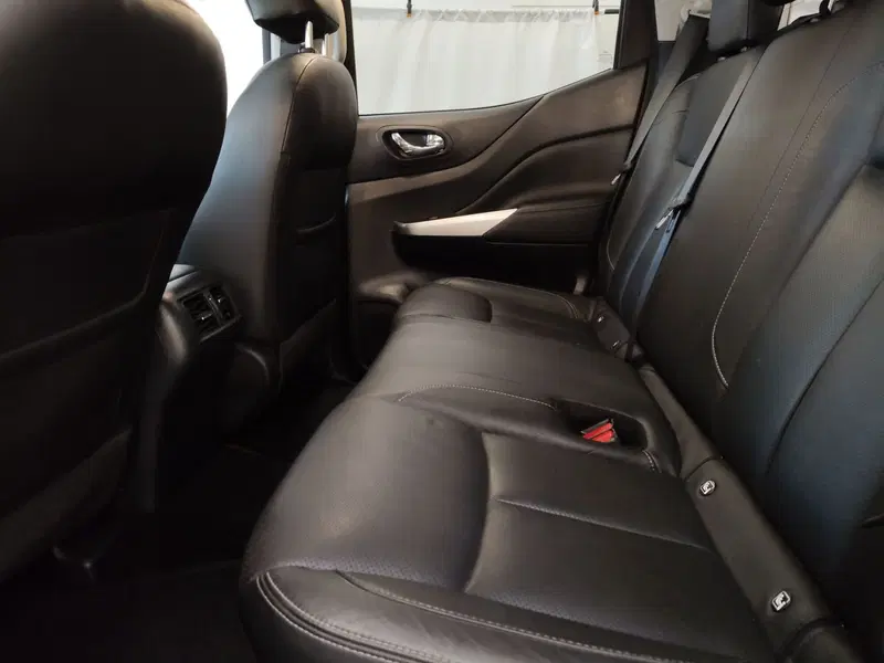 Nissan Navara usata a Roma (13)