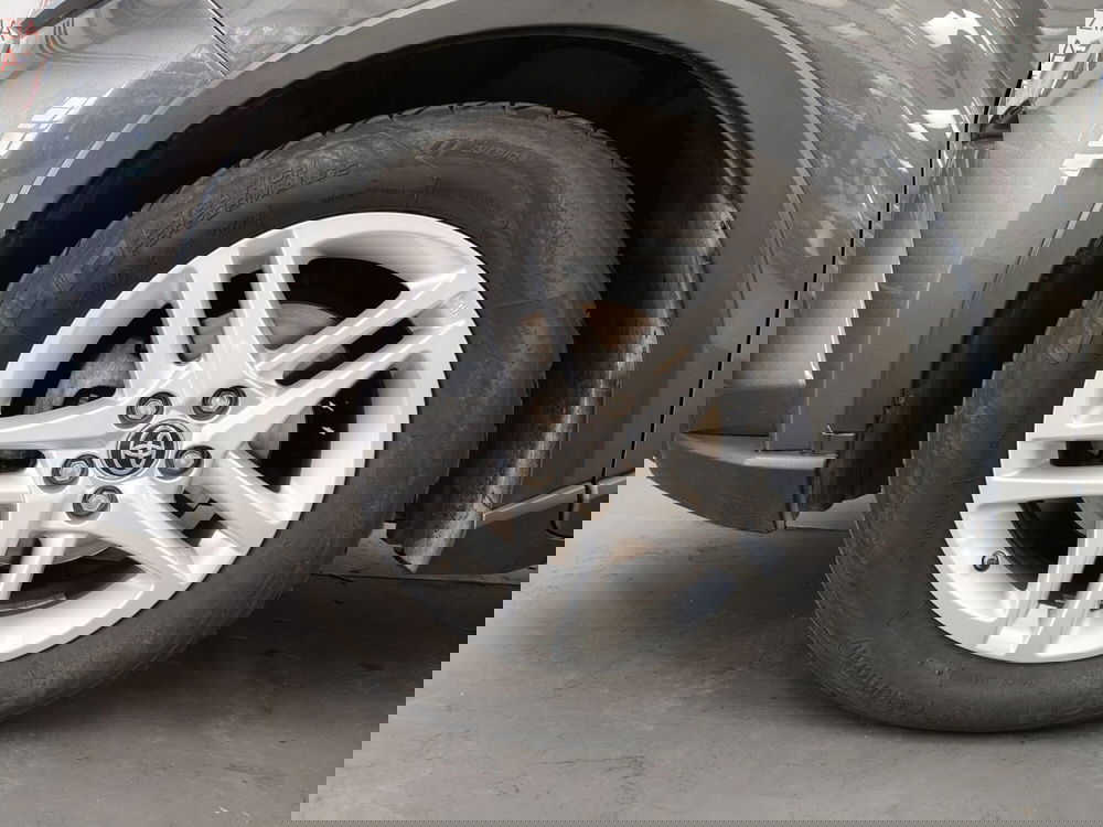 Toyota Toyota C-HR usata a Roma (18)