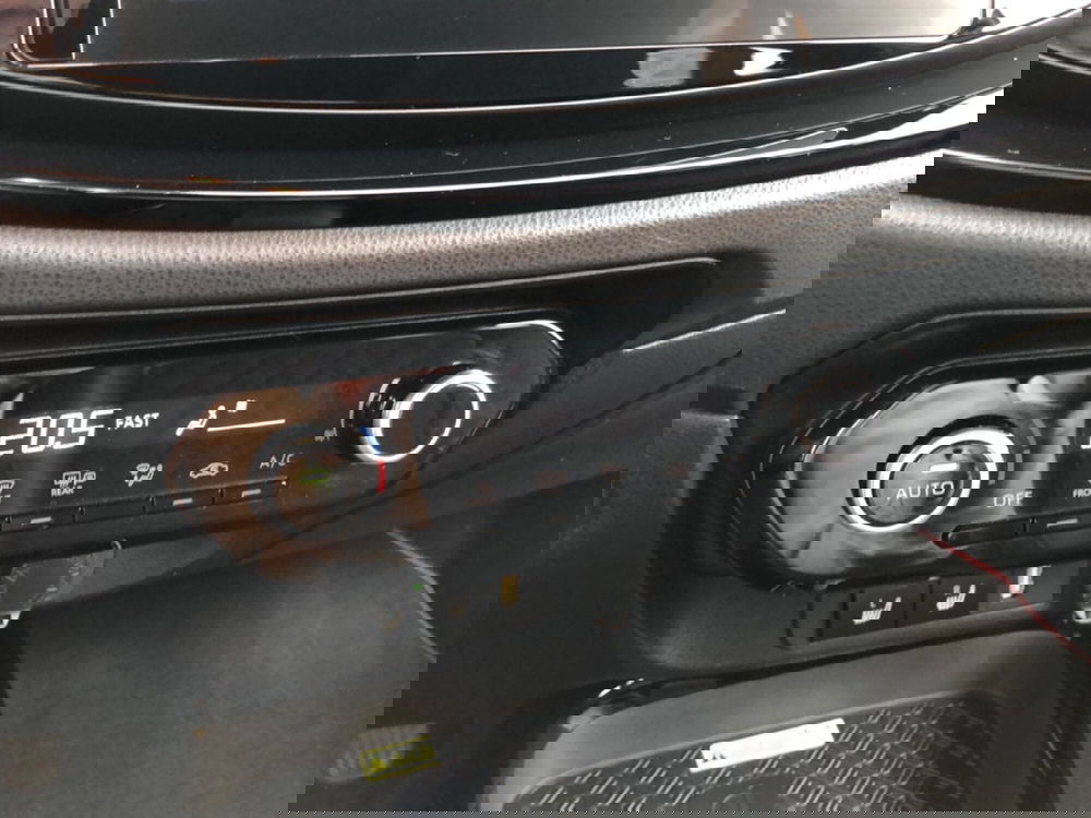 Toyota Aygo X usata a Mantova (18)