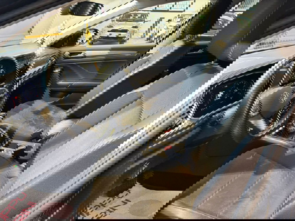 Volkswagen T-Roc usata a Modena (11)