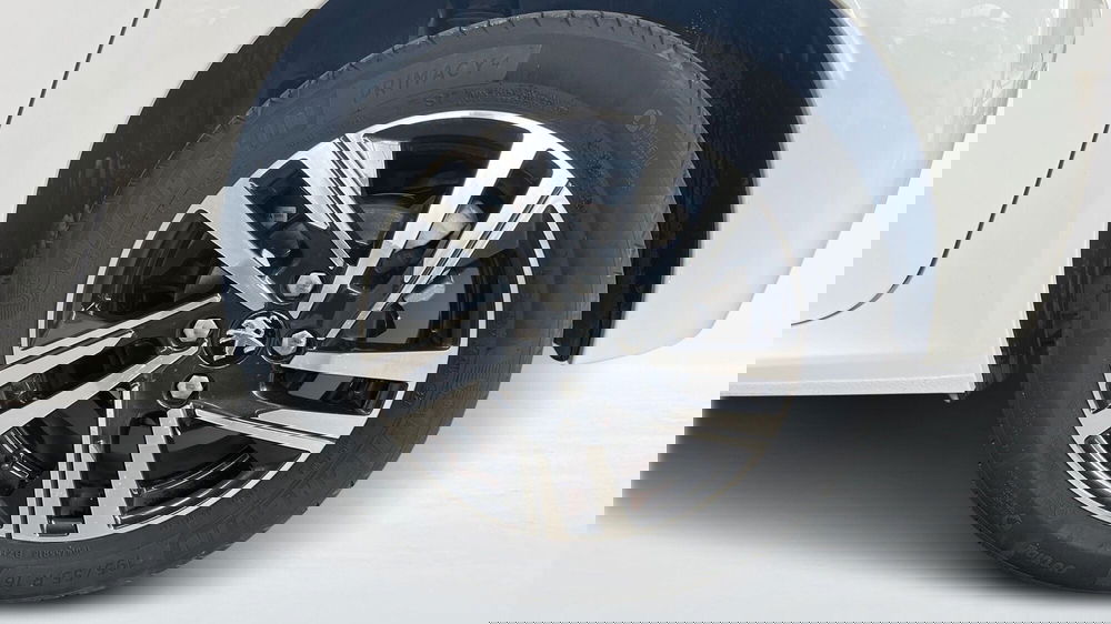 Peugeot 208 usata a Catania (17)