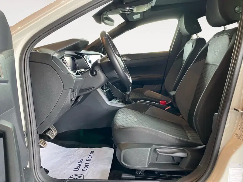 Volkswagen Taigo usata a Bologna (8)