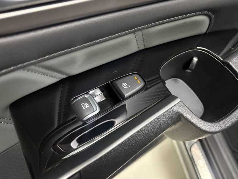 Kia Sorento nuova a Como (14)