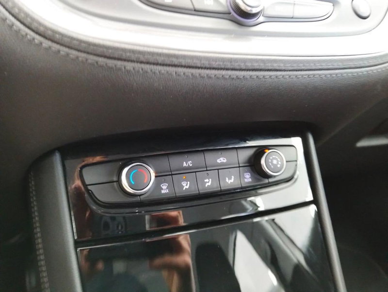 Opel Grandland X usata a Como (17)