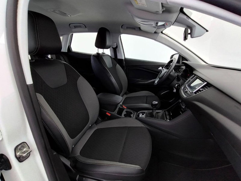 Opel Grandland X usata a Como (3)