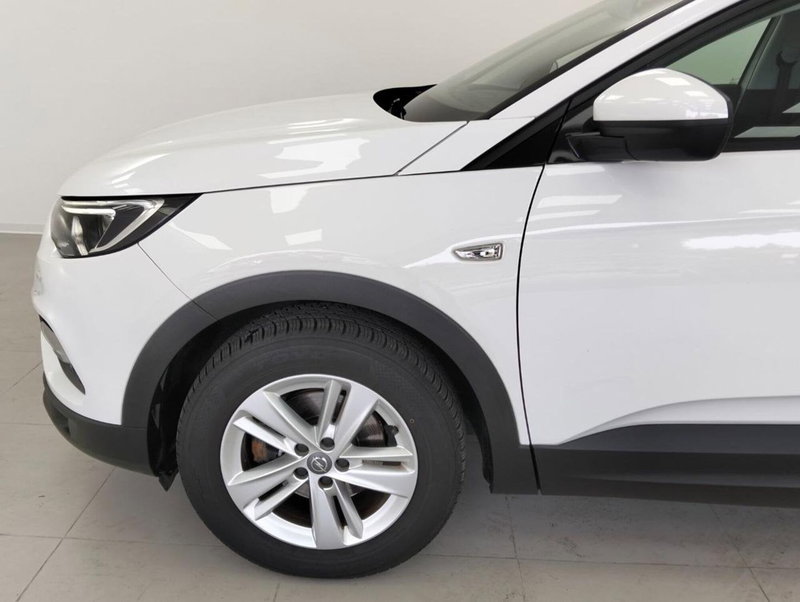 Opel Grandland X usata a Como (9)
