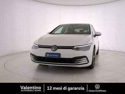 Volkswagen Golf 1.0 eTSI EVO DSG Life del 2023 usata a Roma