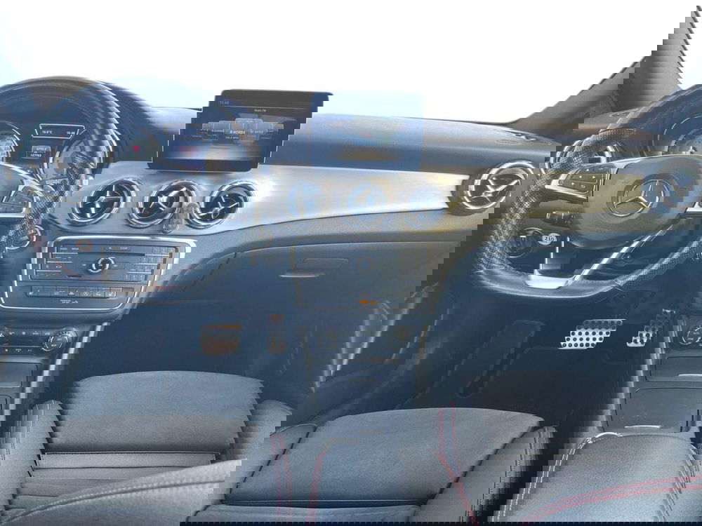 Mercedes-Benz GLA SUV usata a Taranto (9)