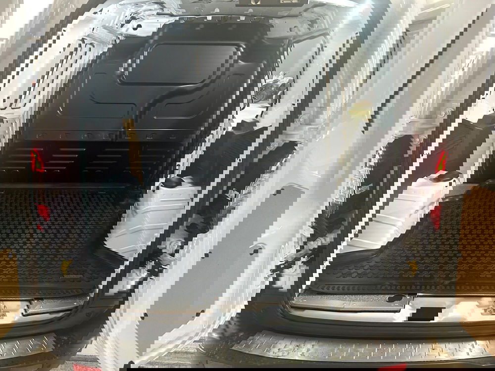 Ford Transit Courier Furgone usata a Ferrara (13)