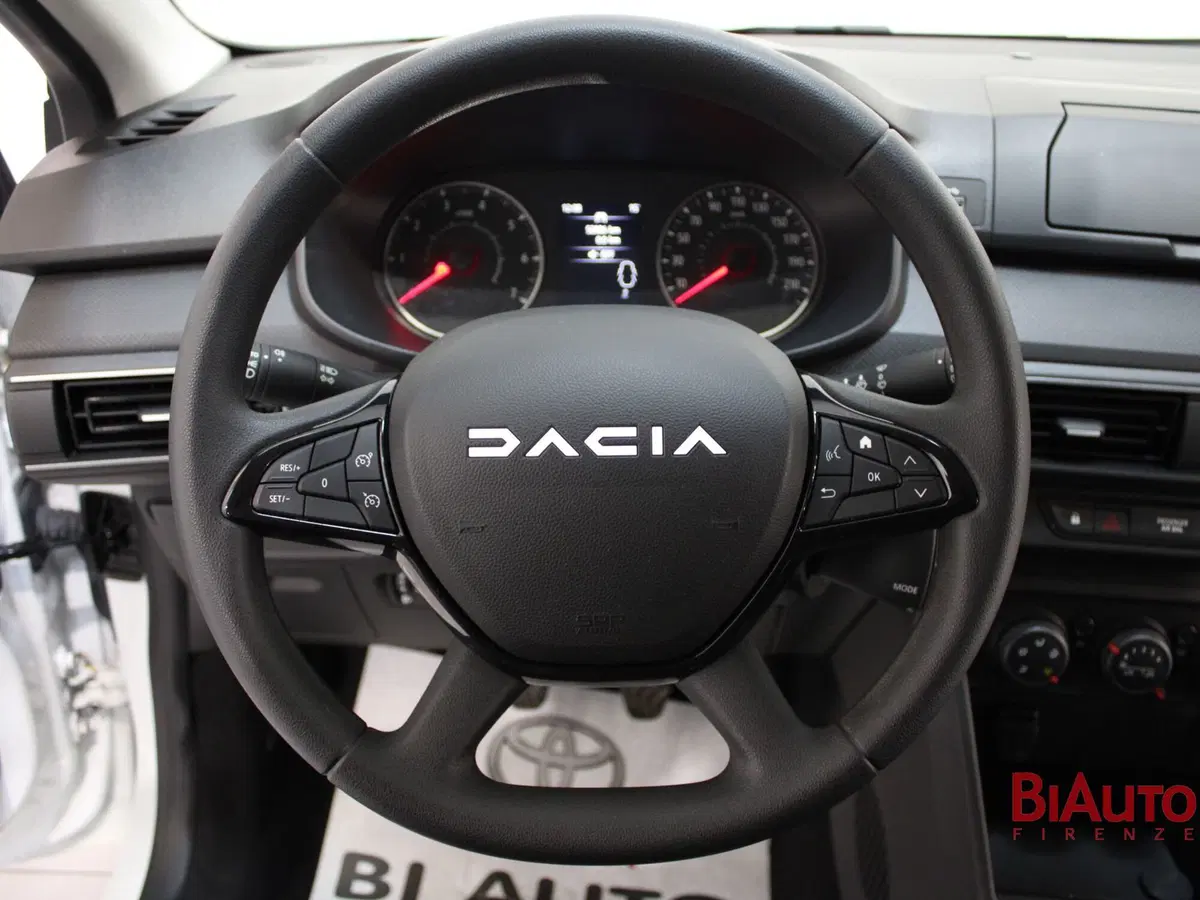 Dacia Sandero usata a Firenze (8)