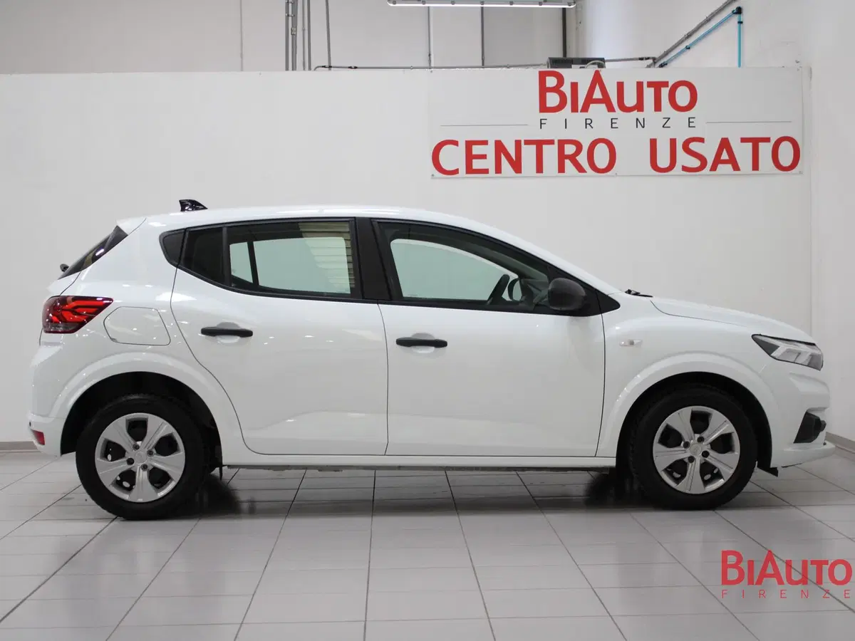 Dacia Sandero usata a Firenze (13)
