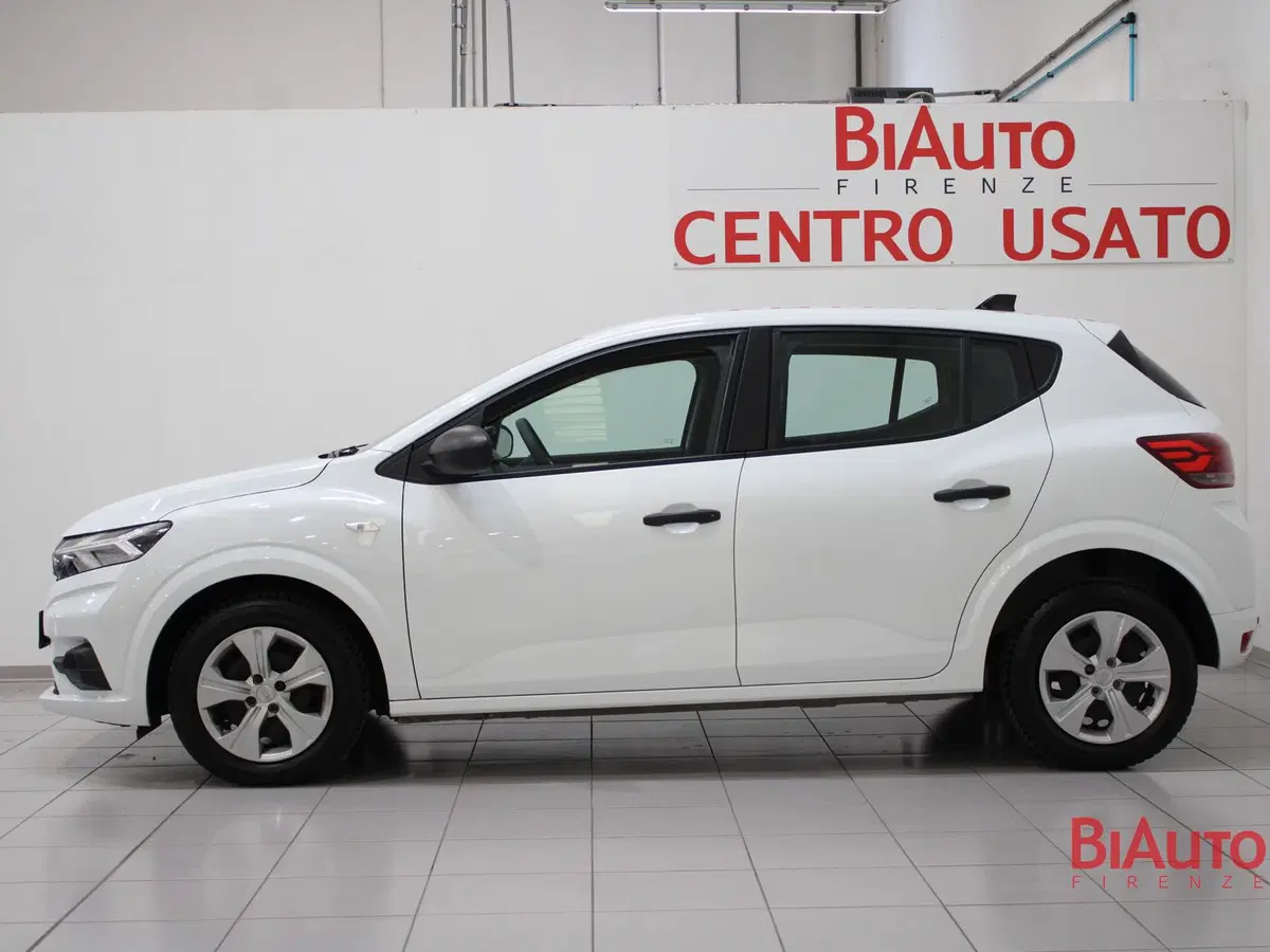 Dacia Sandero usata a Firenze (14)