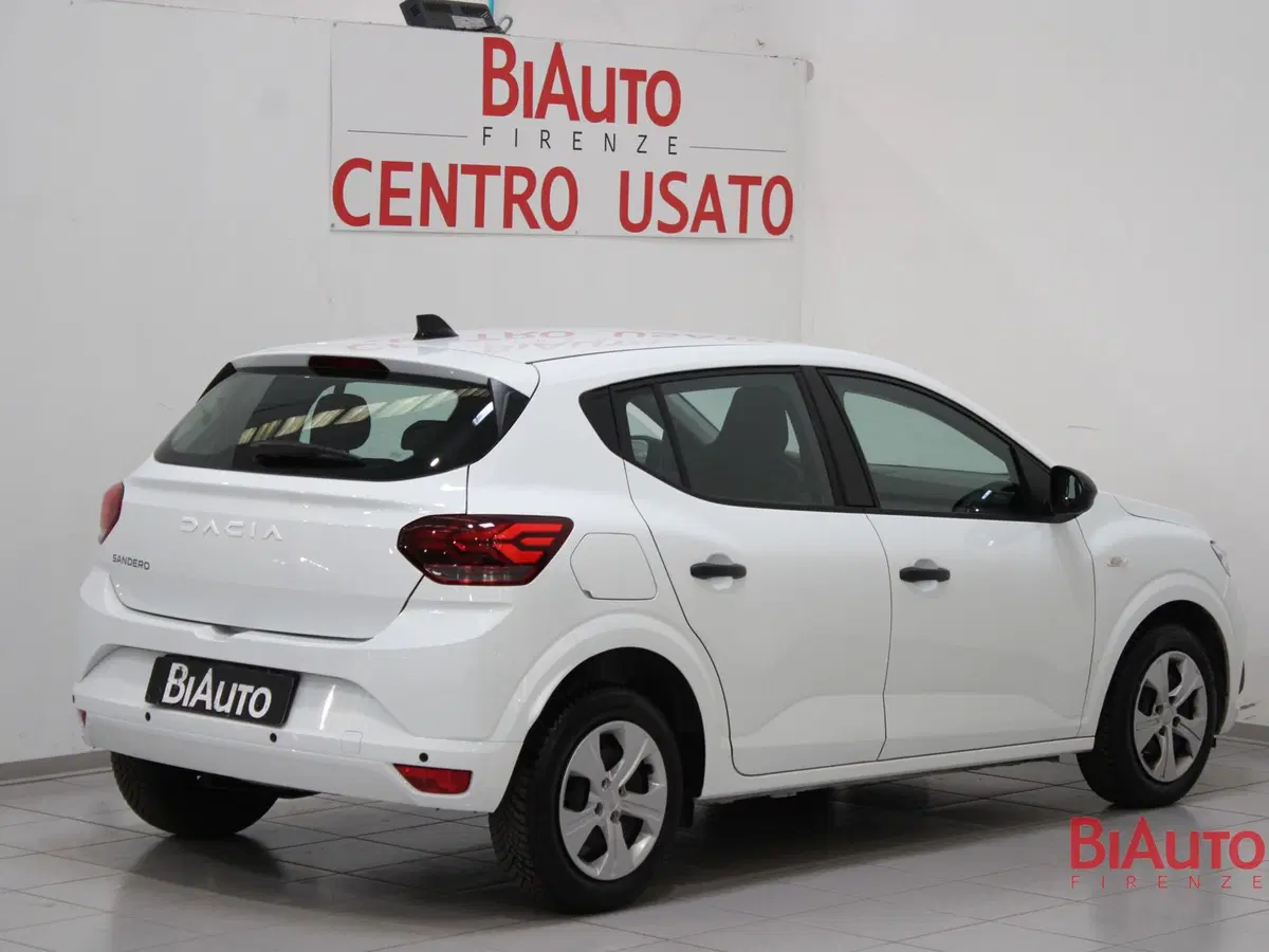 Dacia Sandero usata a Firenze (2)