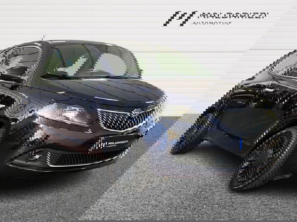 Lancia Ypsilon usata a Bari