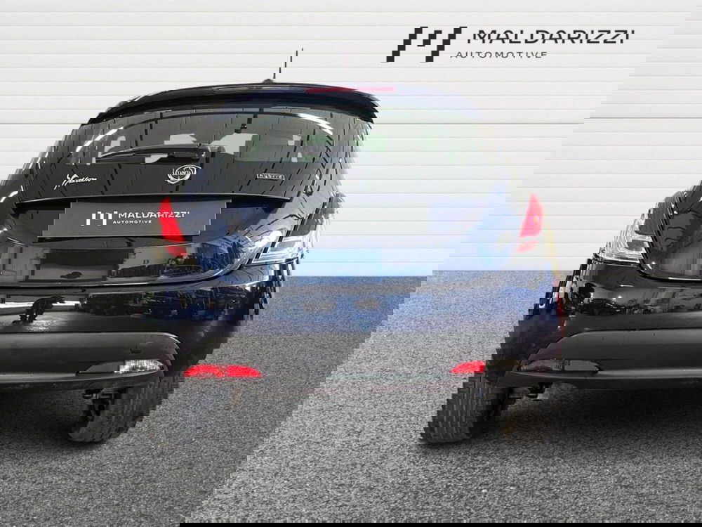 Lancia Ypsilon usata a Bari (3)