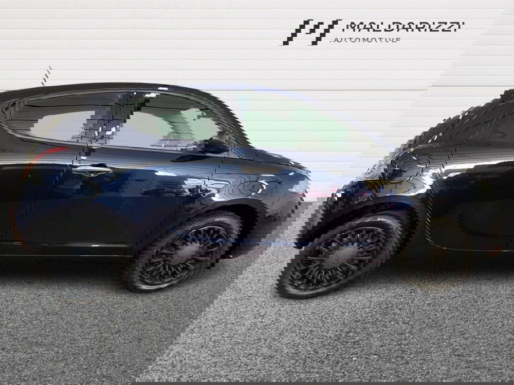 Lancia Ypsilon usata a Bari (5)