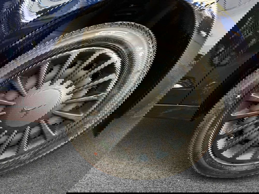 Lancia Ypsilon usata a Bari (6)