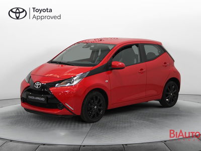 Toyota Aygo 1.0 VVT-i 69 CV 5 porte x-play TSS del 2017 usata a Sesto Fiorentino