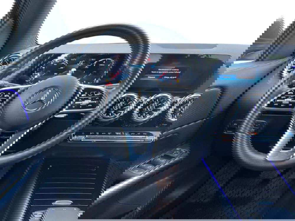 Mercedes-Benz GLA SUV usata a Bari (11)