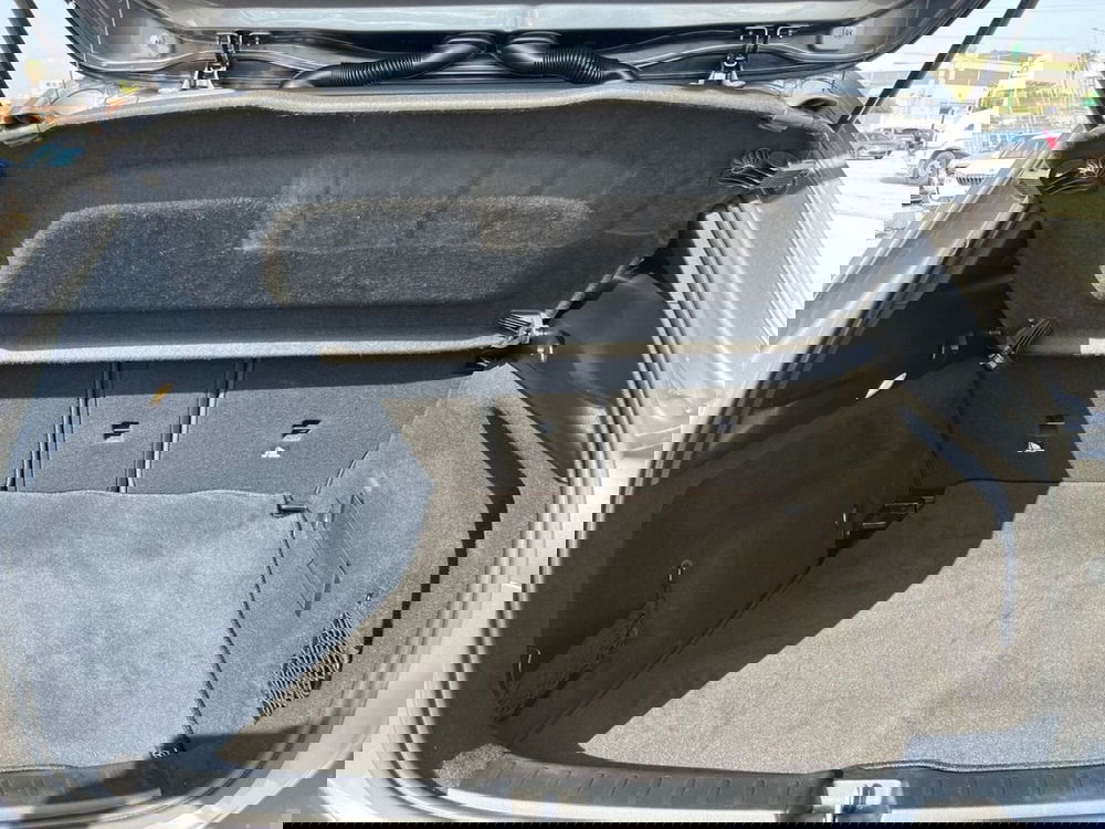 Mercedes-Benz GLA SUV usata a Bari (8)